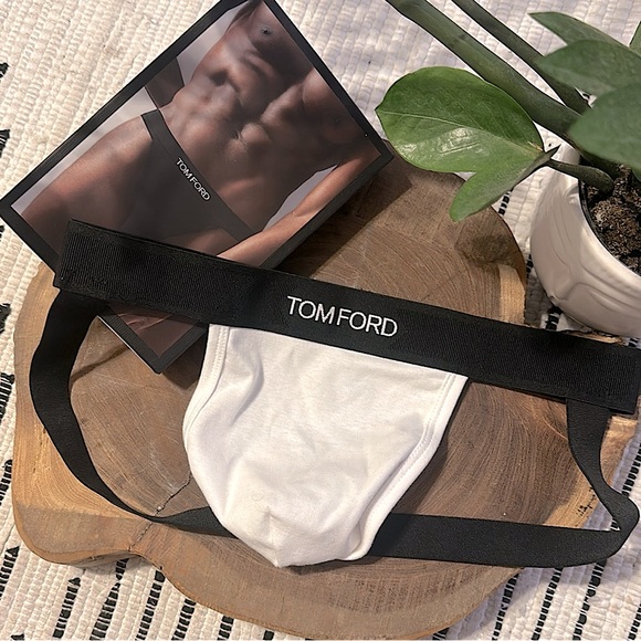 Tom Ford - Picture 3 of 7